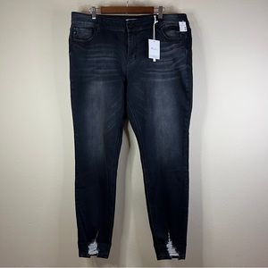 KanCan Maurices Mid Rise Skinny Jeans Size 20 Black Gray NWT
